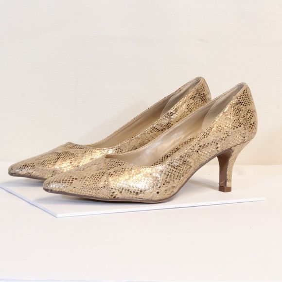 Easy Street Women's Snakeskin Pointed Toe Reptile Print Low Heel Pumps Size 8.5N - Picture 7 of 8